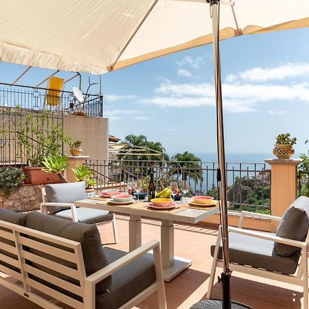 Taormina Panoramic Apartment With Parking Exterior foto