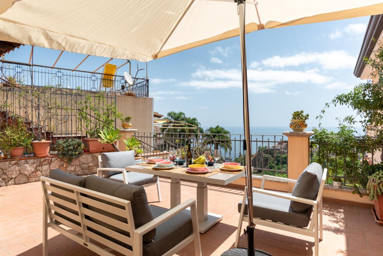 Taormina Panoramic Apartment With Parking Exterior foto